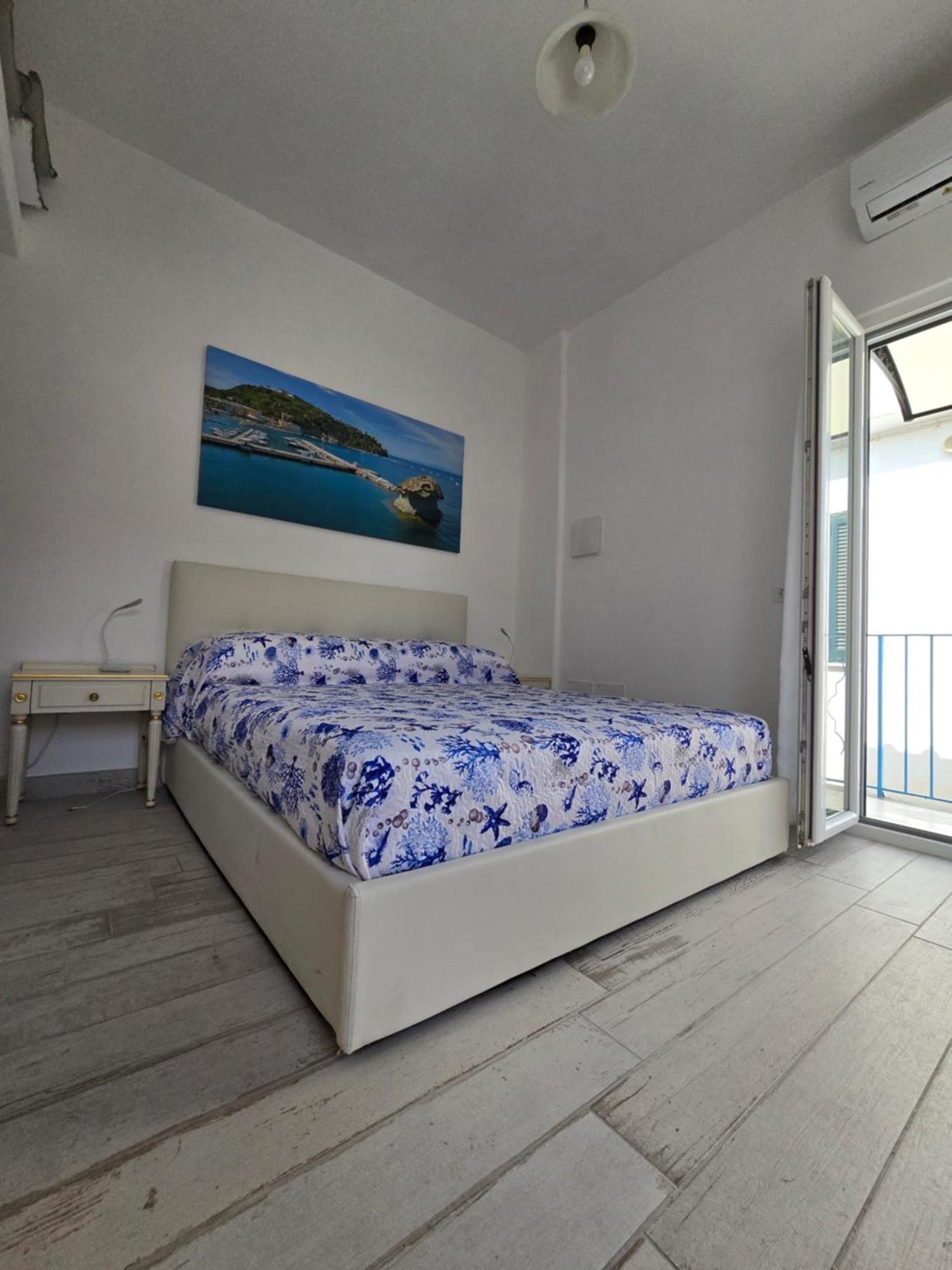 La Casa Di Giuliana Primo Piano Con Balcone
