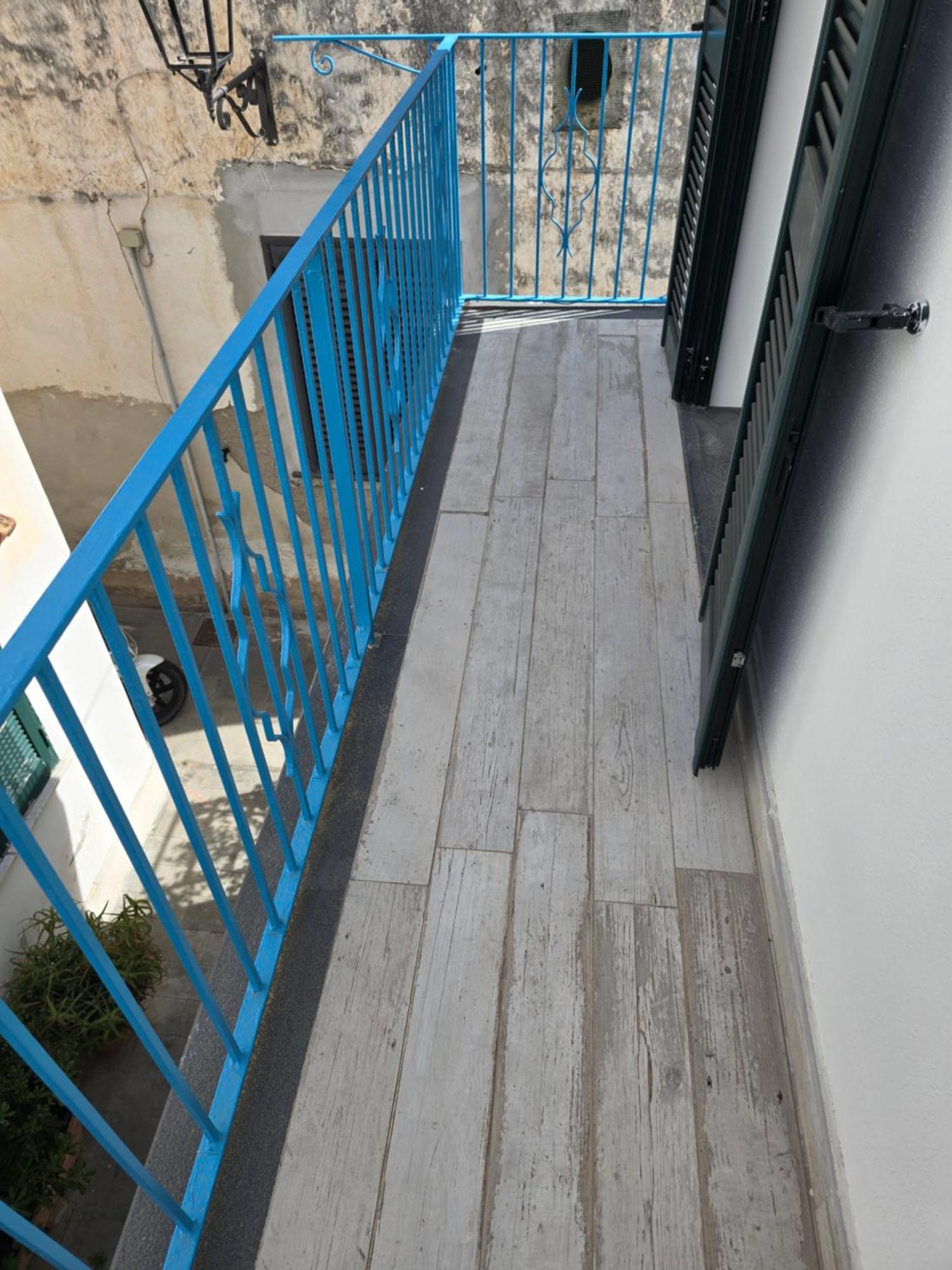 La Casa Di Giuliana Primo Piano Con Balcone Holiday home